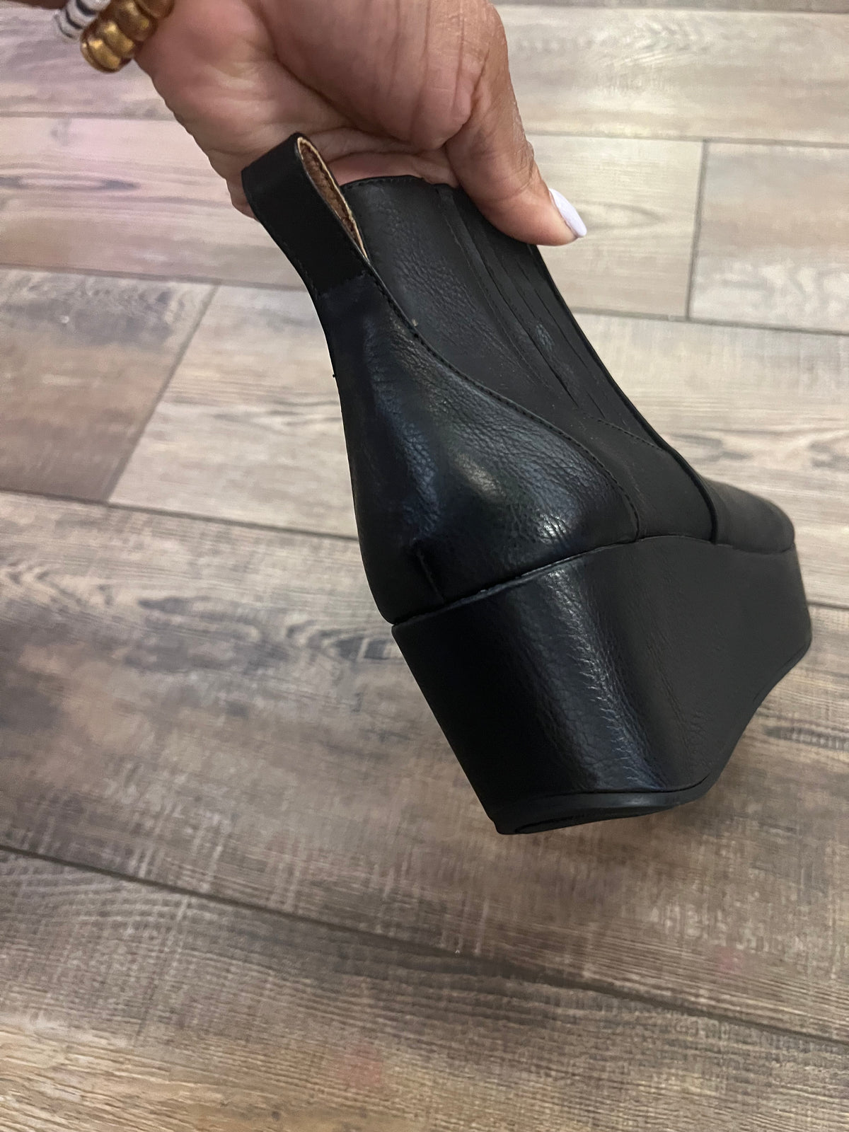 Belin Black Bootie