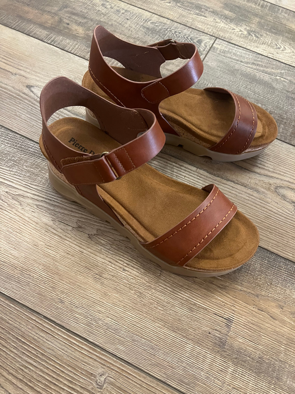 Wanda Sandal