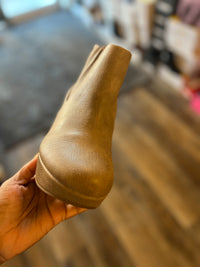 Taupe Belin Shoe