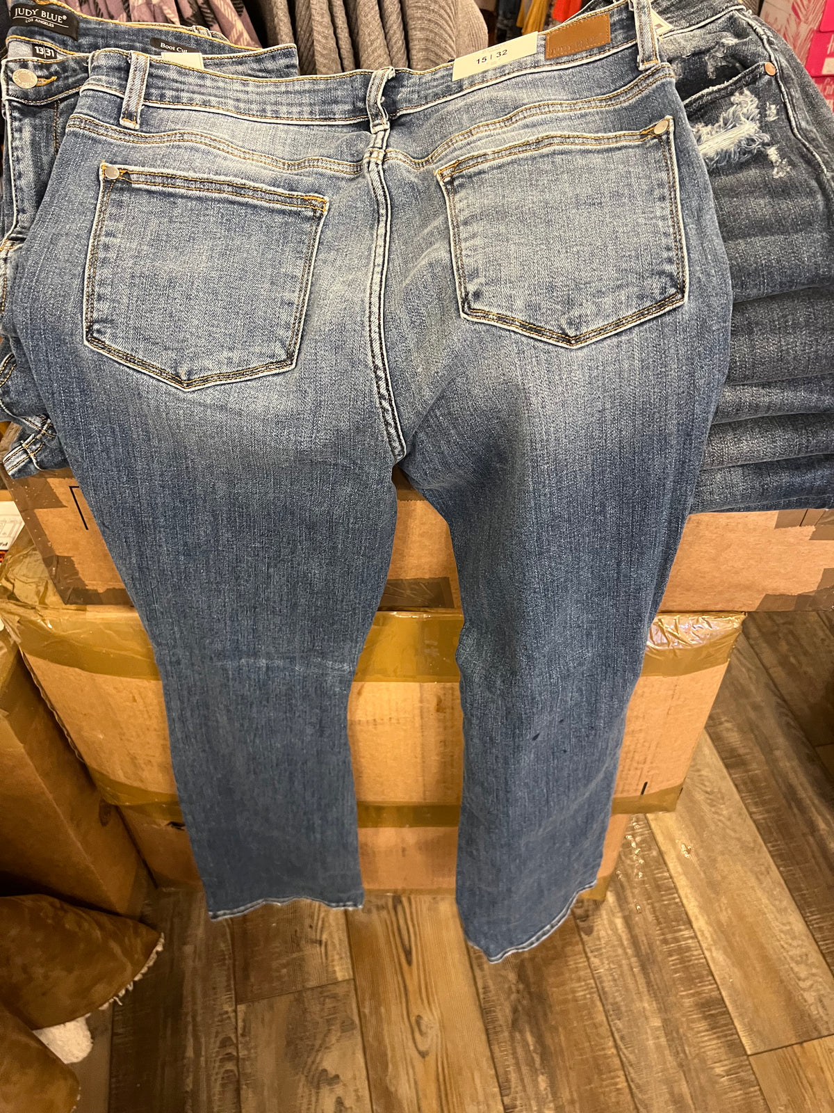 Mid rise Tool Bootcut Jean